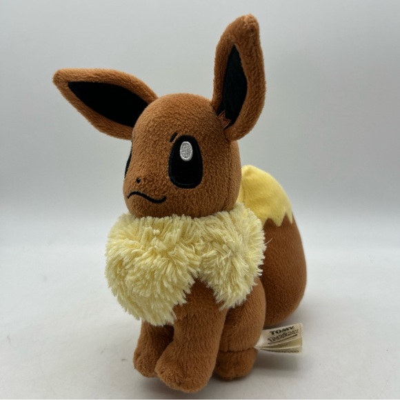 Pokémon Plush Eevee Tomy Pokemon Stuffed Toy 2016- 7" Anime & Manga - Picture 1 of 14